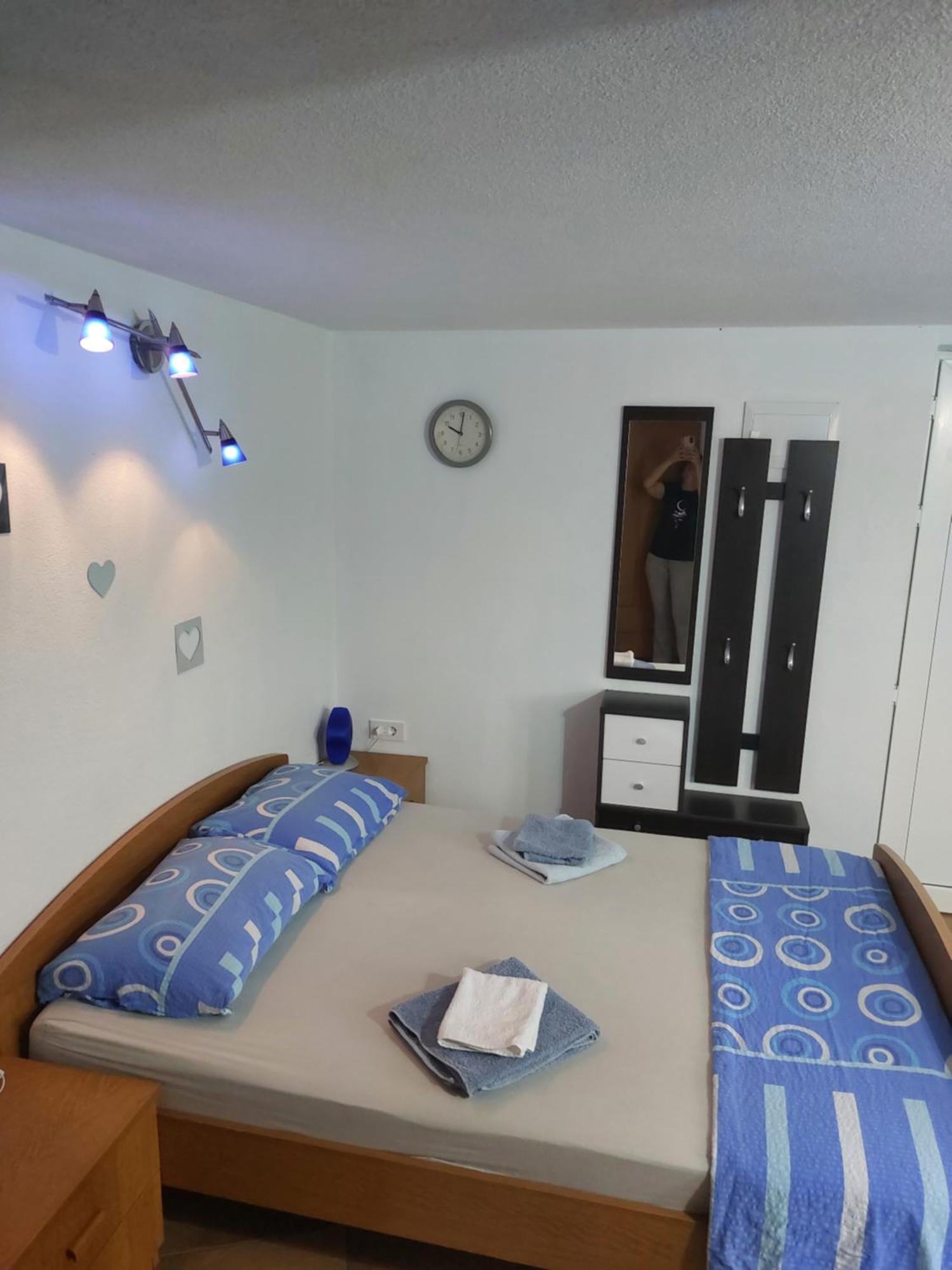 Apartmani Damir Kazija Pakostane Exterior photo