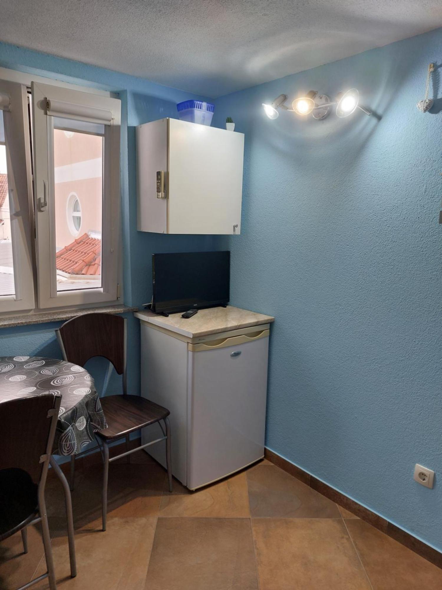 Apartmani Damir Kazija Pakostane Exterior photo